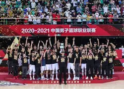 kaiyun-今夜法甲传出新动向,广东宏远刷新队史纪录,管理层表态——悬念犹存,临场指挥获称赞的简单介绍